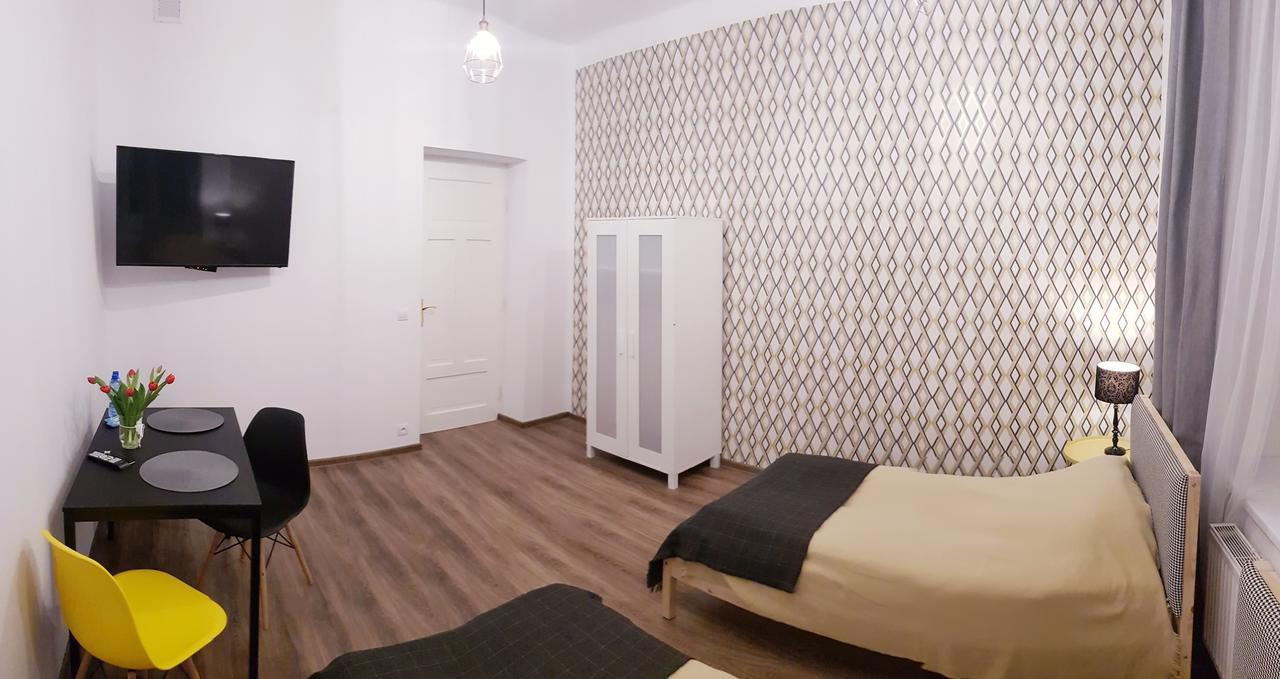 Guest Room RÓWNA Kielce Zewnętrze zdjęcie