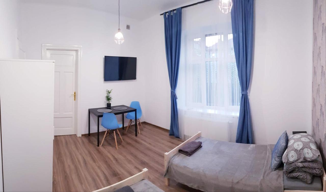 Guest Room RÓWNA Kielce Zewnętrze zdjęcie