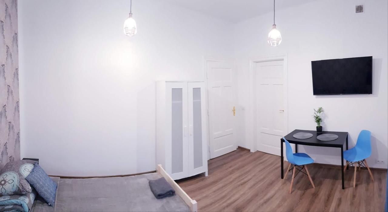 Guest Room RÓWNA Kielce Zewnętrze zdjęcie